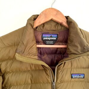 Patagonia Down Sweater Jacket in Cargo Green